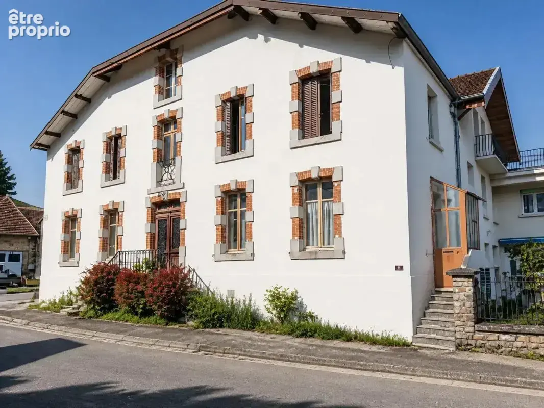 Maison à VITREY-SUR-MANCE