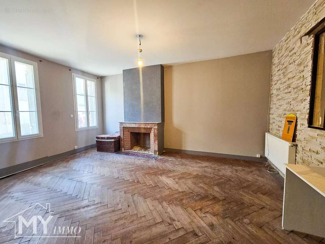 Maison à CASTILLON-LA-BATAILLE