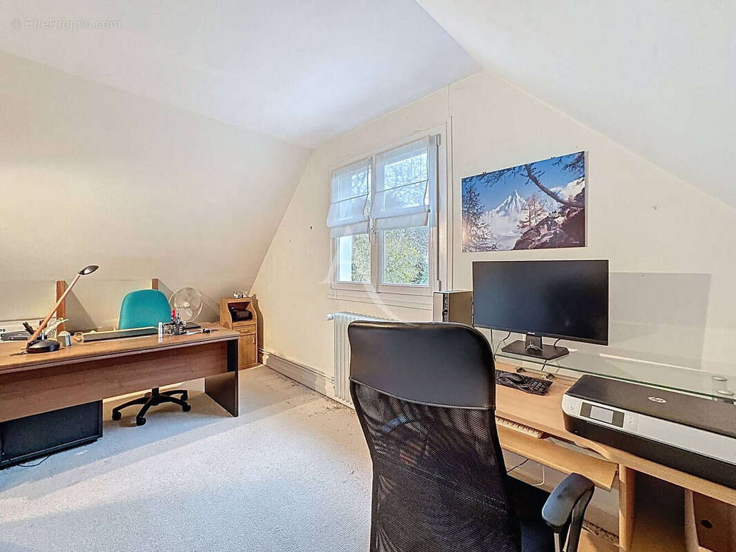 Maison à OZOIR-LA-FERRIERE