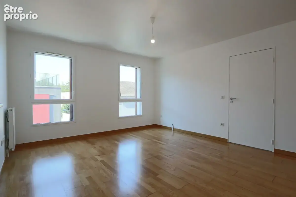 Appartement 2 pieces - a deux pas de la ligne 11 - photo 2