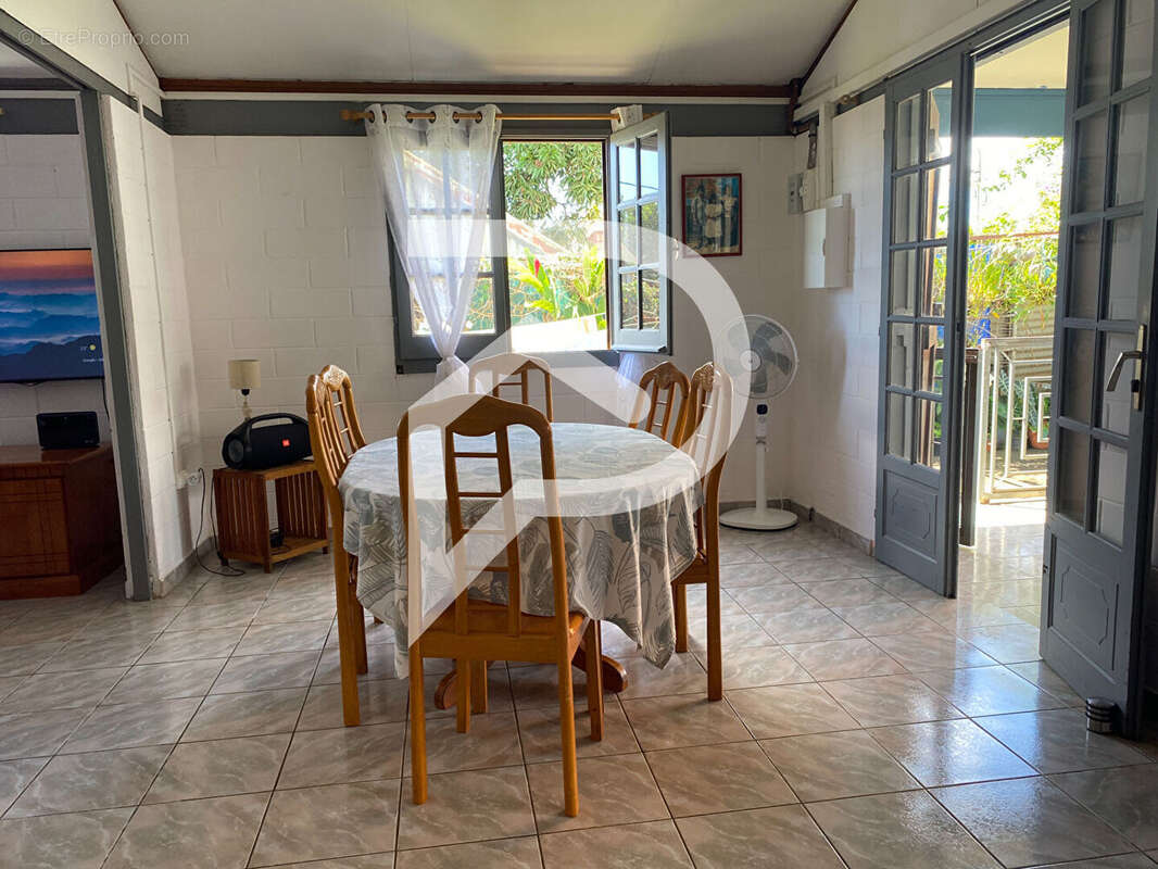 Maison à SAINTE-MARIE