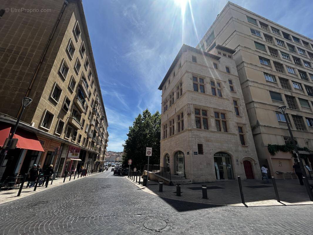 Appartement à MARSEILLE-2E