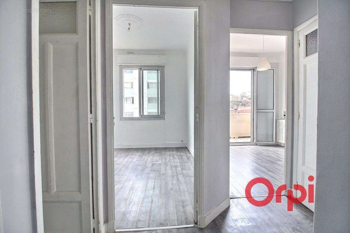 Appartement à MARSEILLE-7E