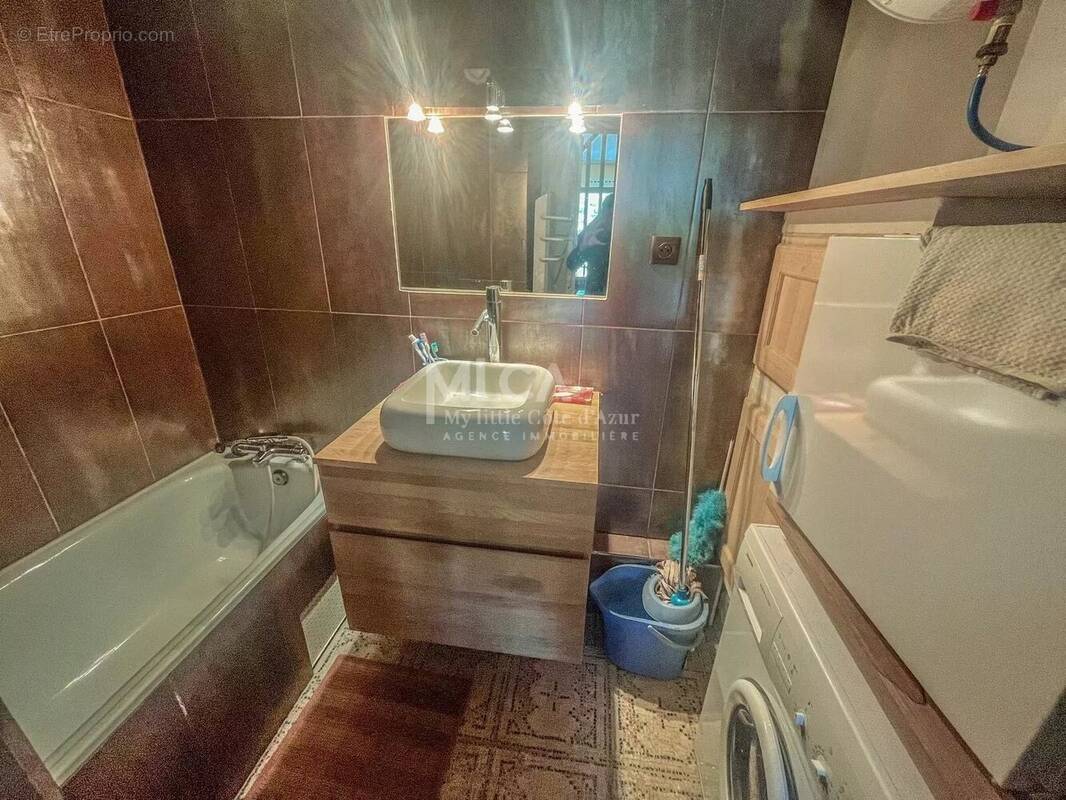 Appartement à SAINT-ETIENNE-DE-TINEE