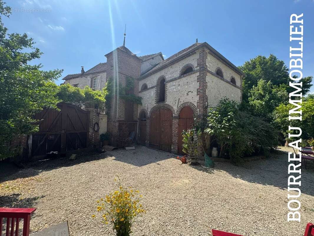 Maison à CEZY