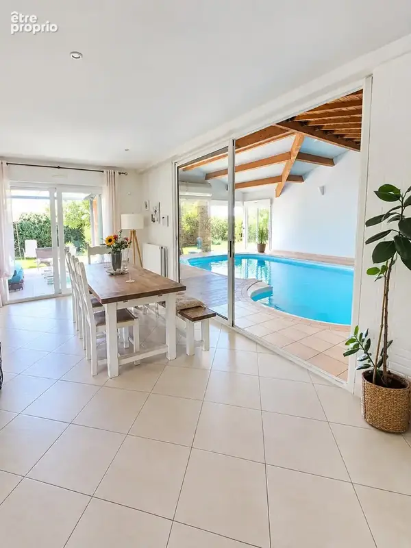Villa T6 de 190m2 sur un terrain de 2000 m2 avec piscine interieur - photo 2