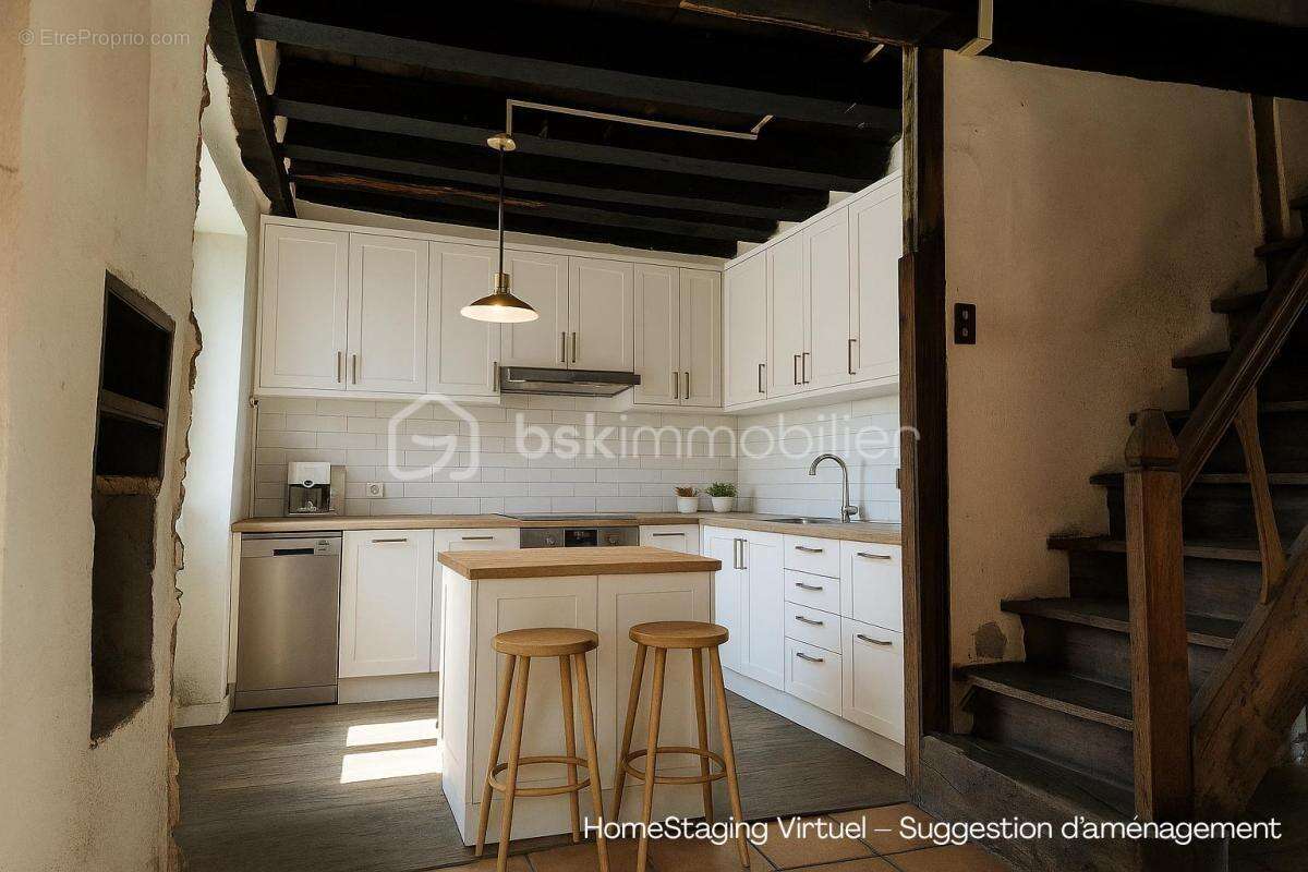 Maison à NEUVIC-ENTIER