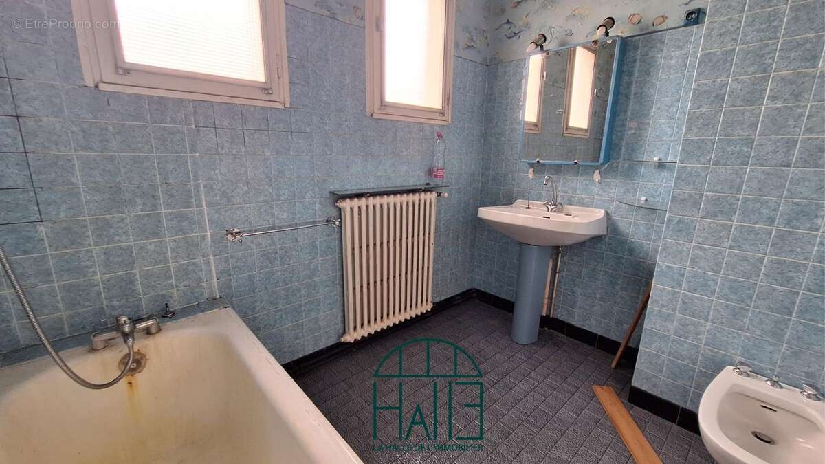 Maison à SAINT-JUNIEN