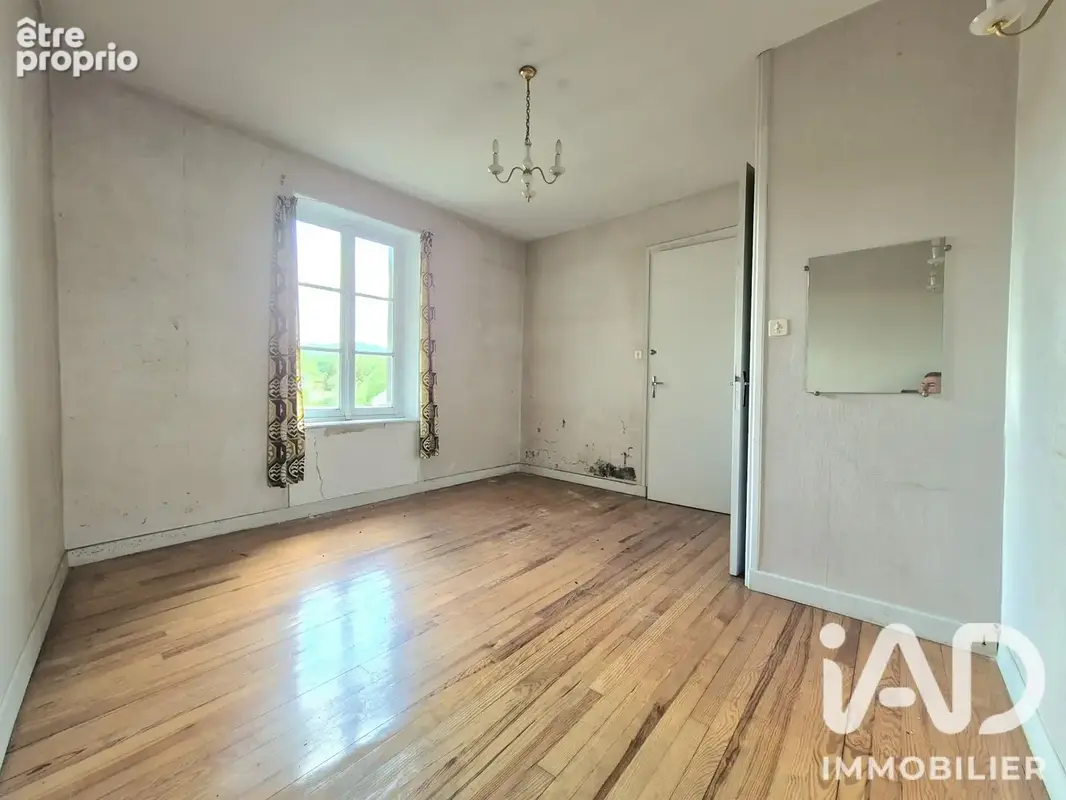 Photo 1 - Maison à NOIRETABLE