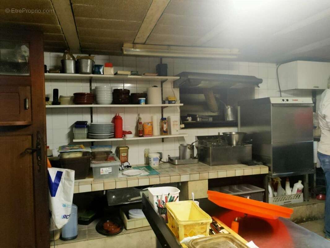 Saint-Céré : Fonds de commerce Pizzeria  - Emplacement Stratégique & Potentiel Inexploité - photo 12