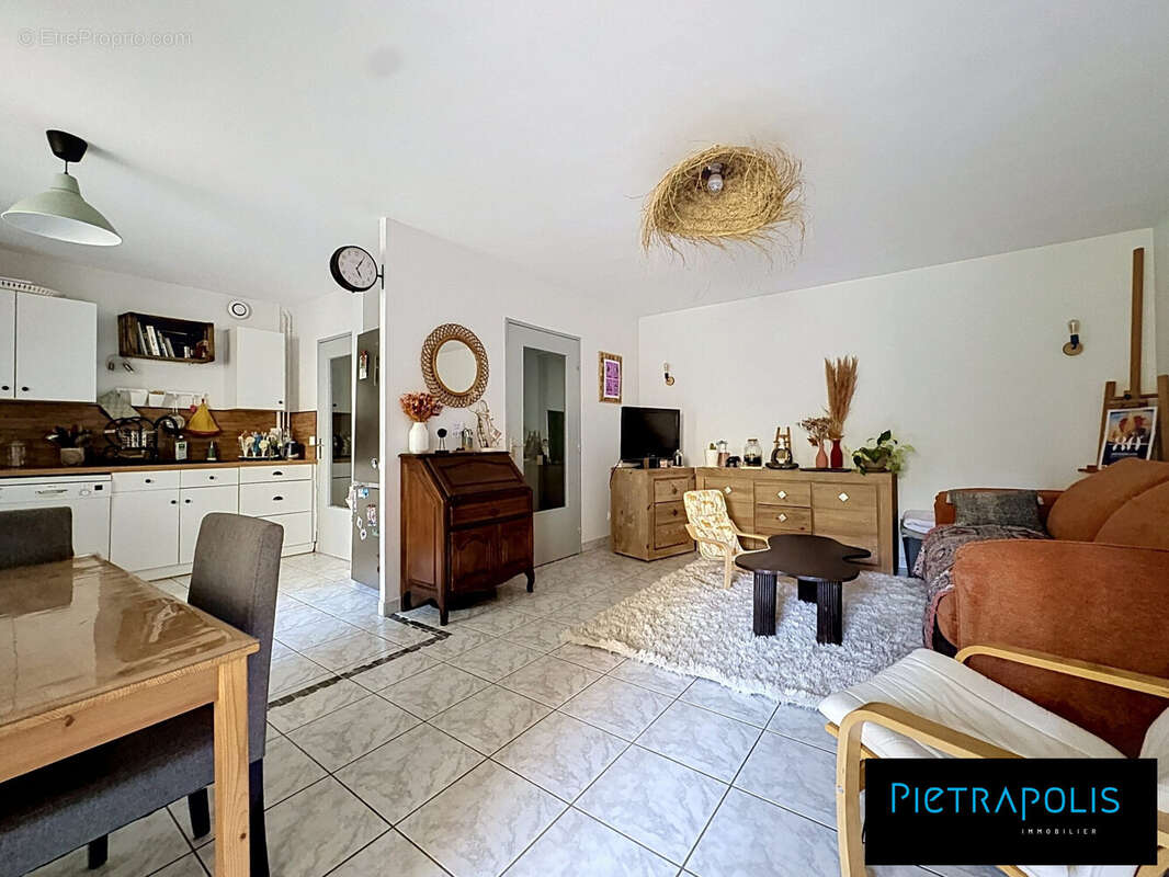 Appartement à LYON-8E