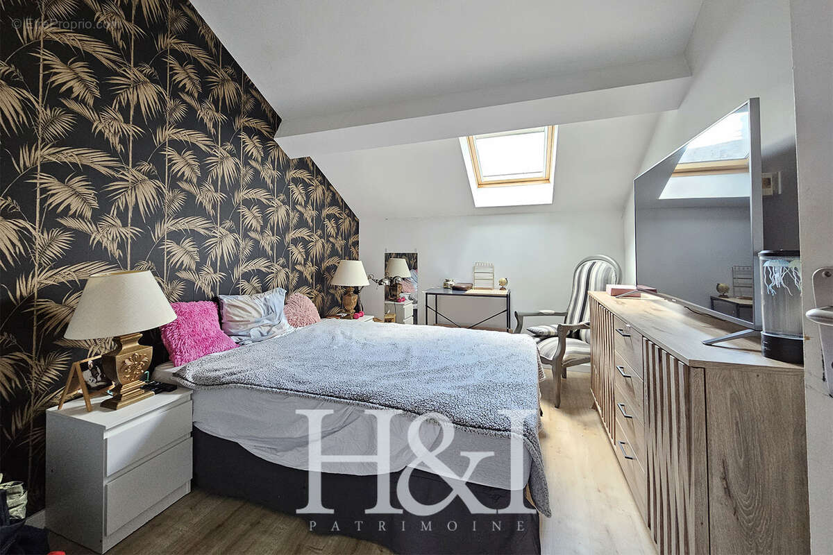 Appartement à JAUNAY-CLAN