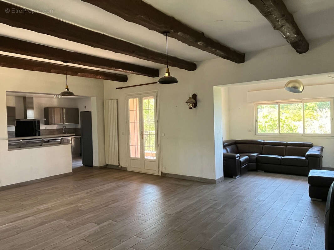 Maison à SAINT-VALLIER-DE-THIEY