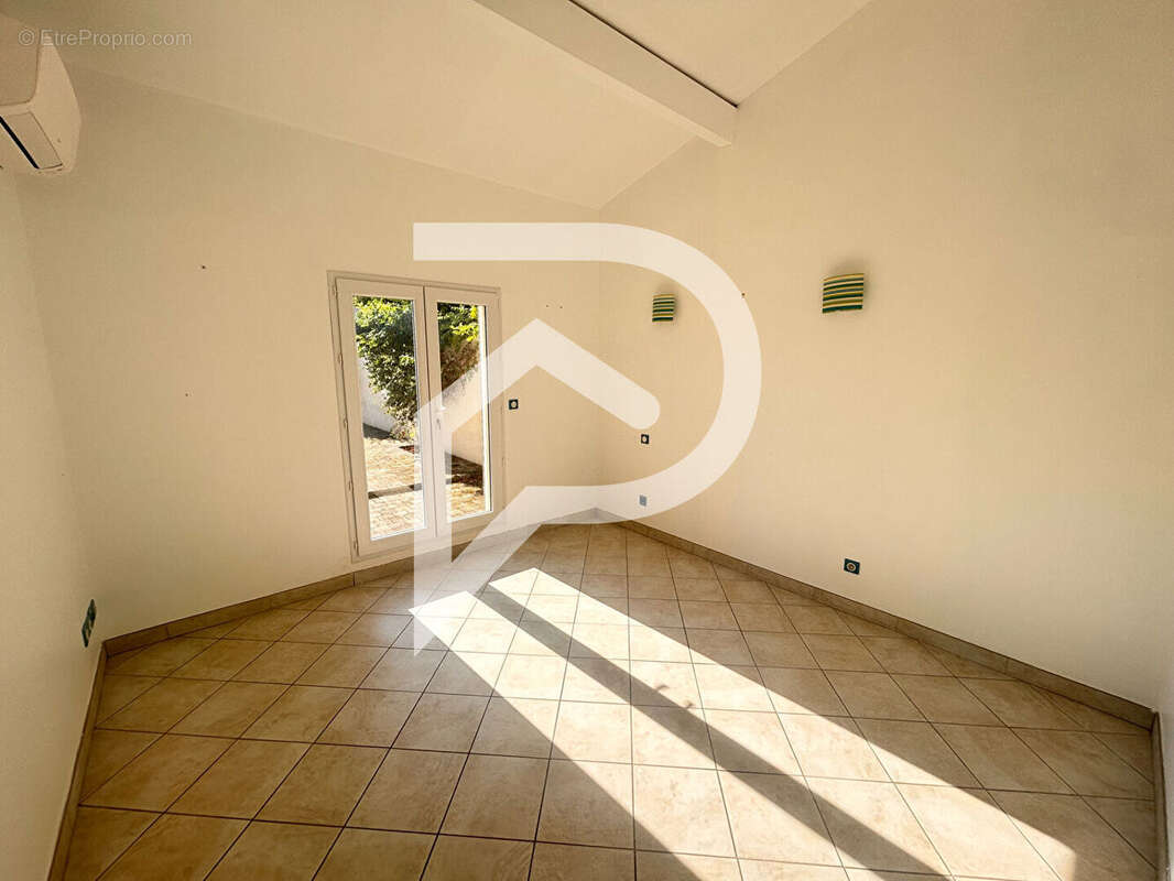 Maison à AIGUES-MORTES