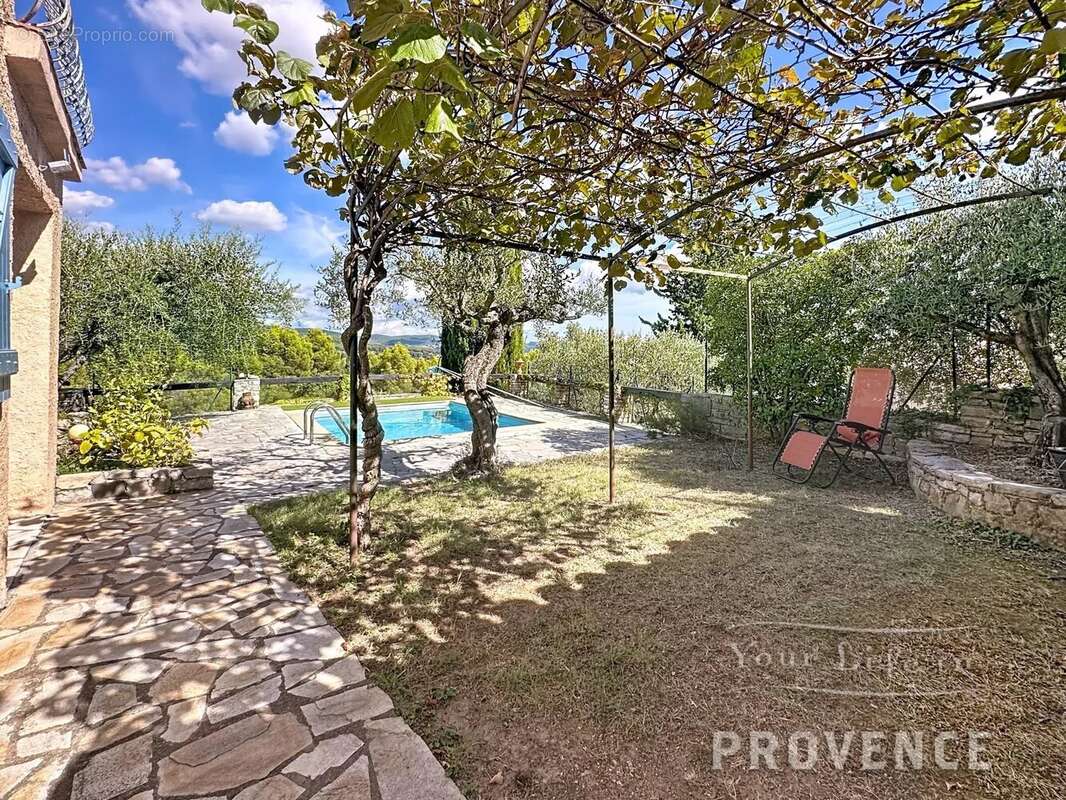 Villa provençale avec vue panoramique à pieds du village - photo 5