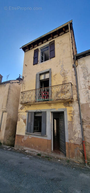Maison à SAINT-SERNIN-SUR-RANCE
