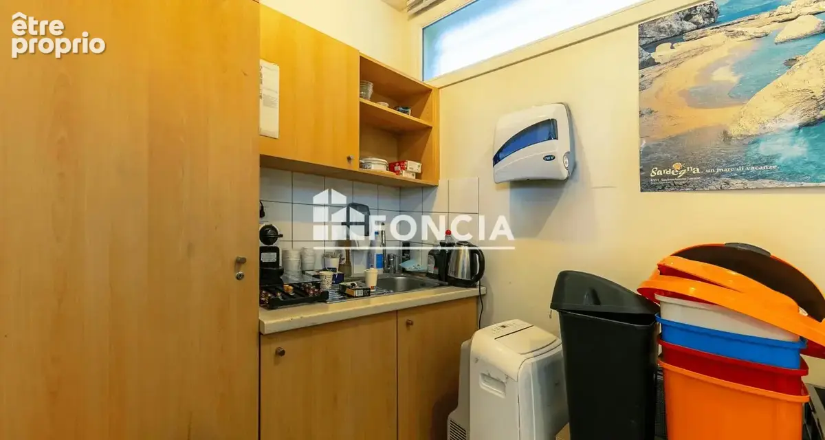 FONCIA - SPÉCIAL INVESTISSEUR - Poterie Strasbourg : murs commerciaux de 227,29 m² loués avec 7 parkings, générant 34 999,92 € H - photo 4