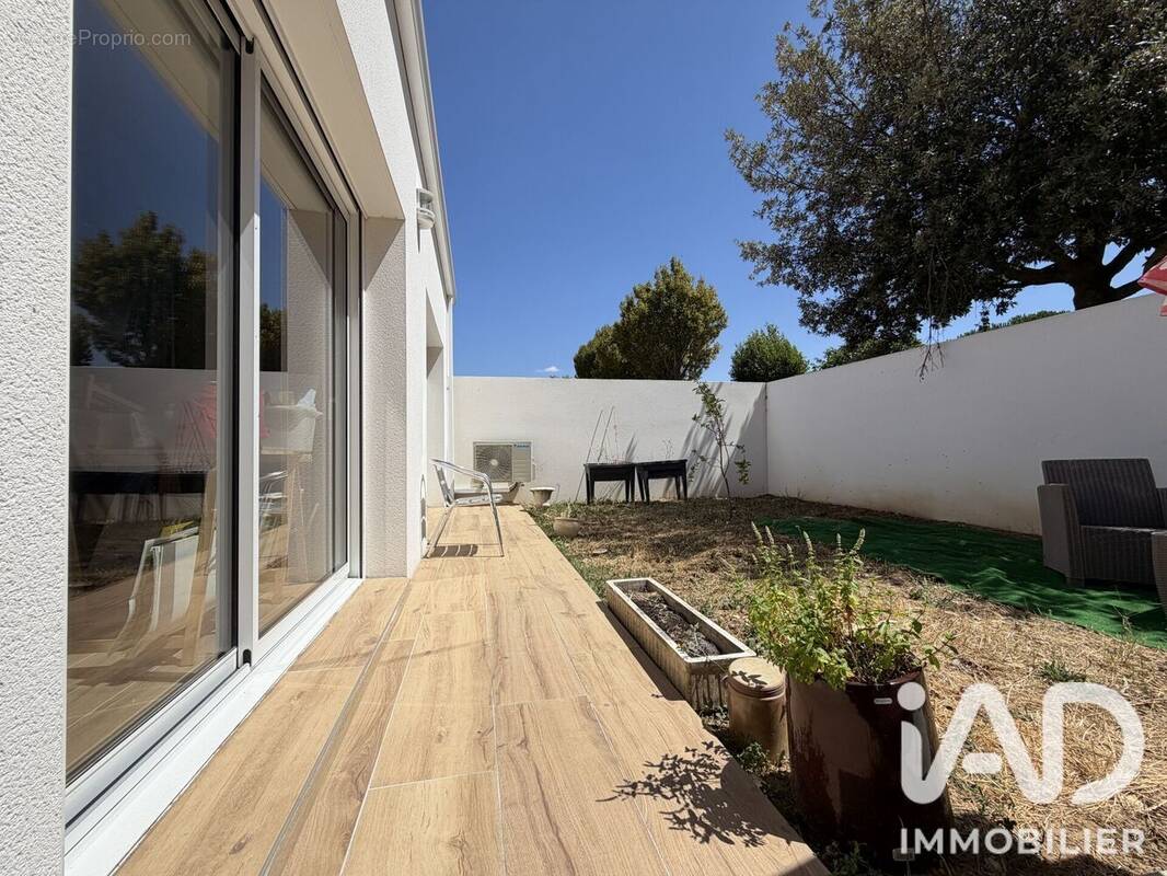 Photo 1 - Maison à CHARRON