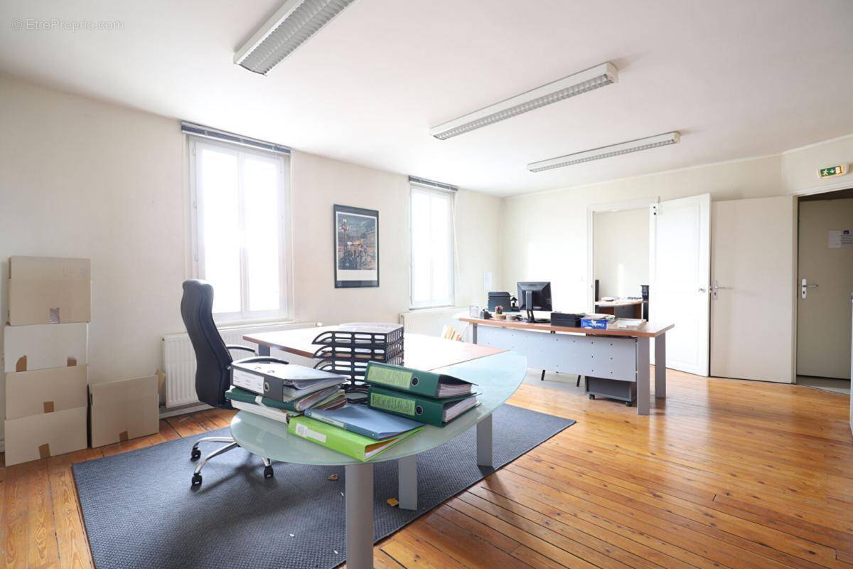 Appartement à LES MUREAUX