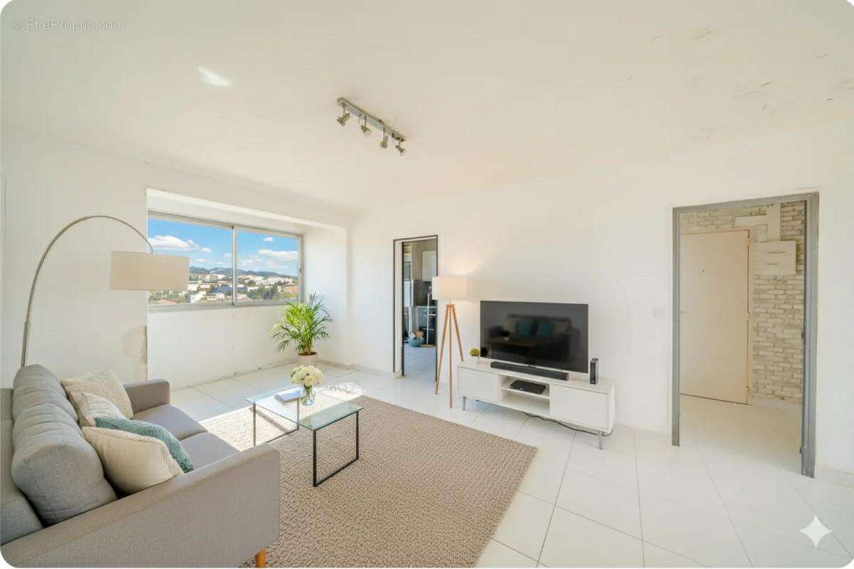 Appartement à MARSEILLE-13E