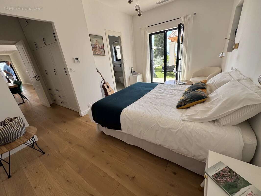 Appartement à SPERACEDES