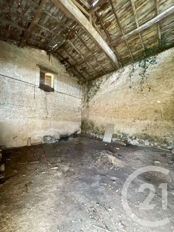 Maison 175 m² à La Clotte  - photo 9