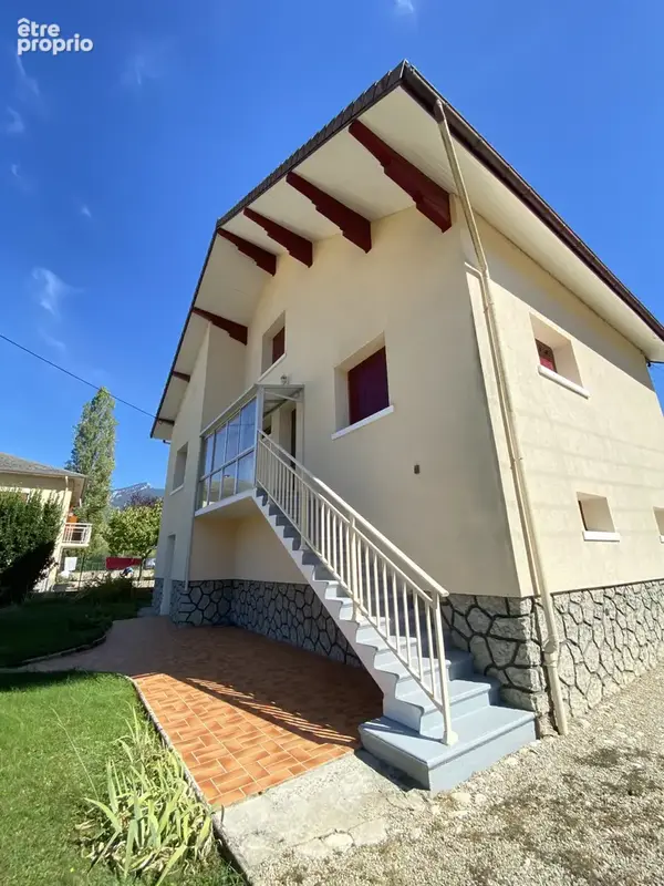 Maison T6 sur terrain plat , clos et arboré. - photo 27