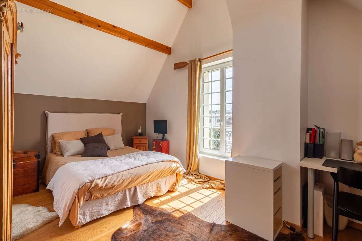 Maison à LIVRY-GARGAN