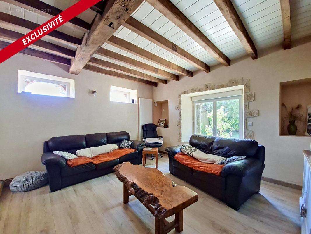 Maison à FAYE-L'ABBESSE
