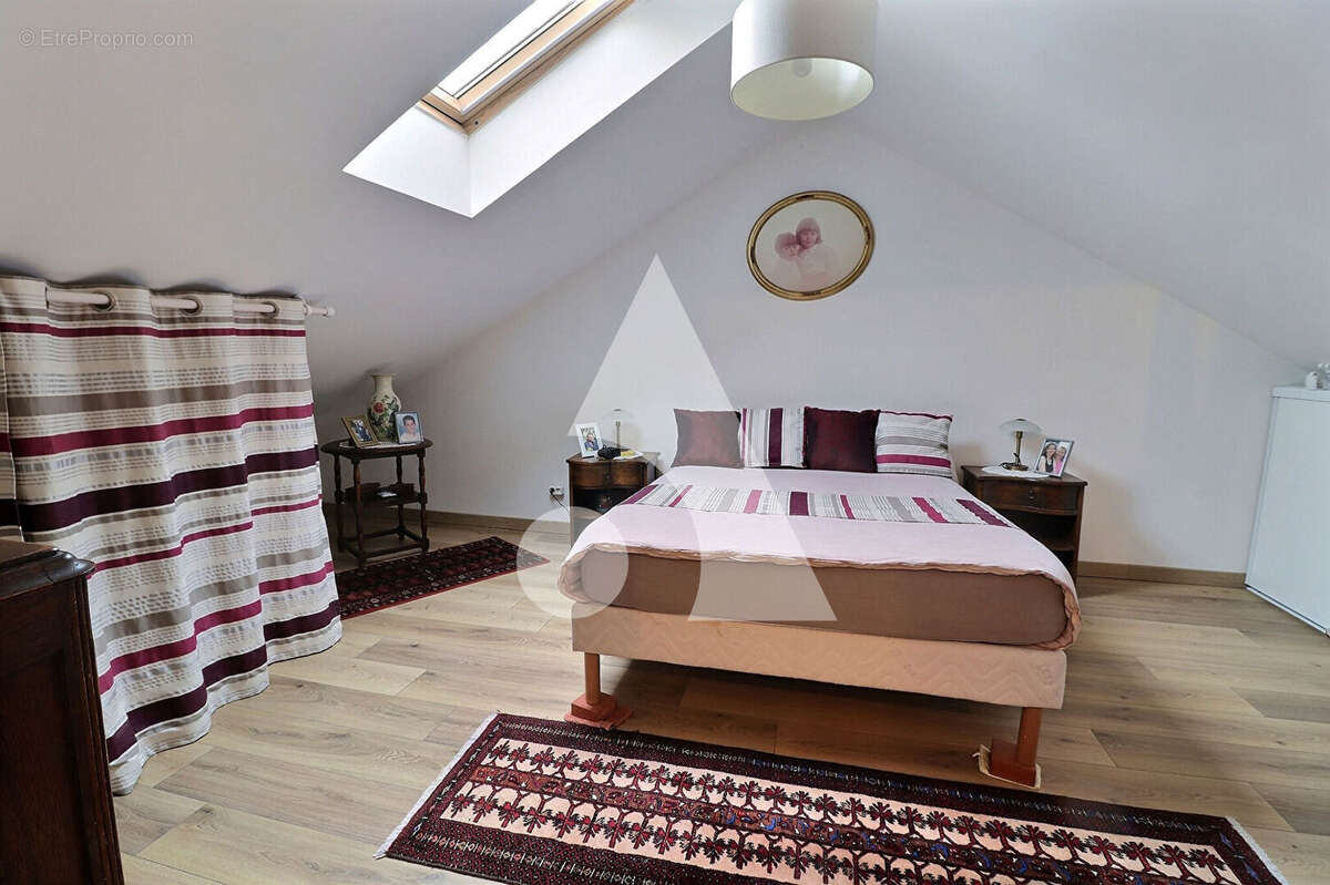 Maison à CHAMPAGNE-SUR-OISE