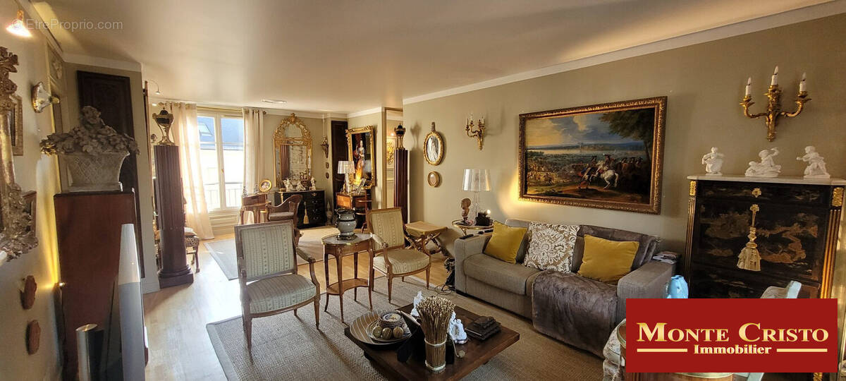 Appartement à VERSAILLES