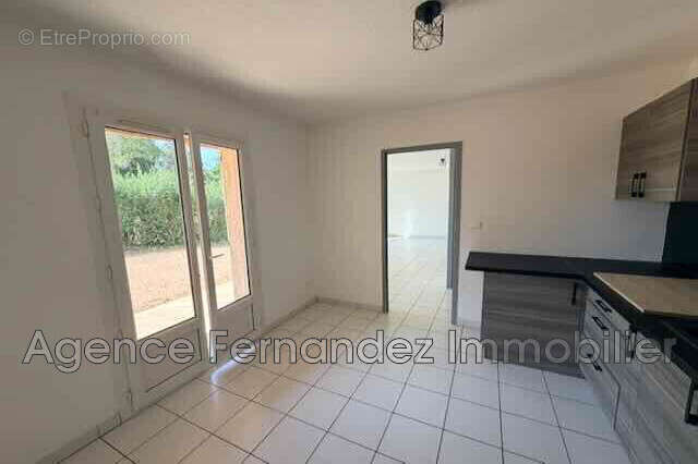 Maison 70 m² à Baugy  - photo 9