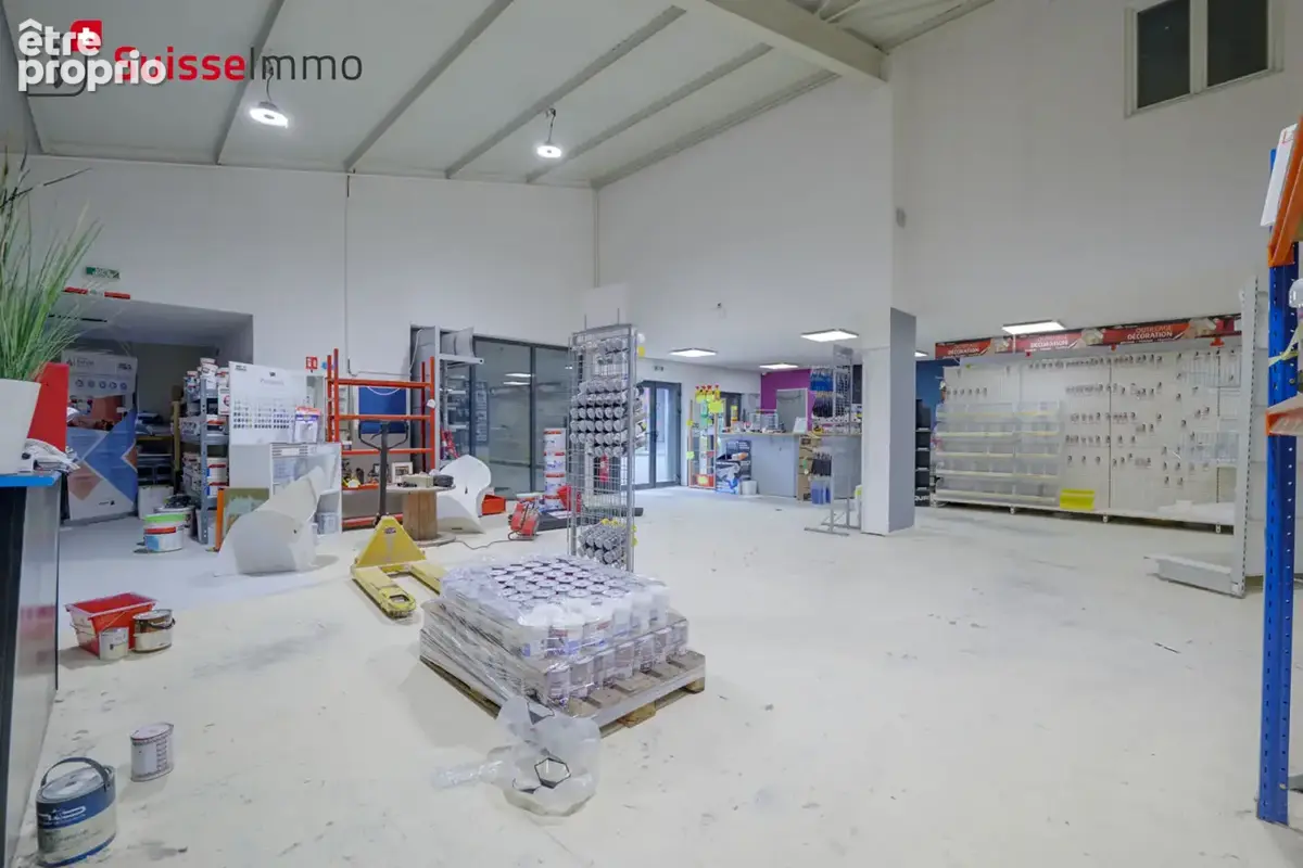 Local commercial Audincourt 485 m2 - photo 4