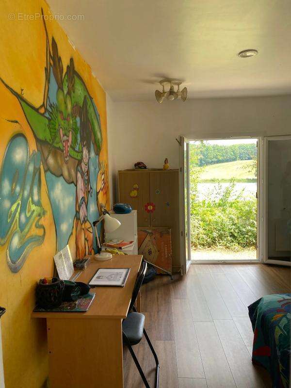 Maison à SAINT-JULIEN-LE-PETIT