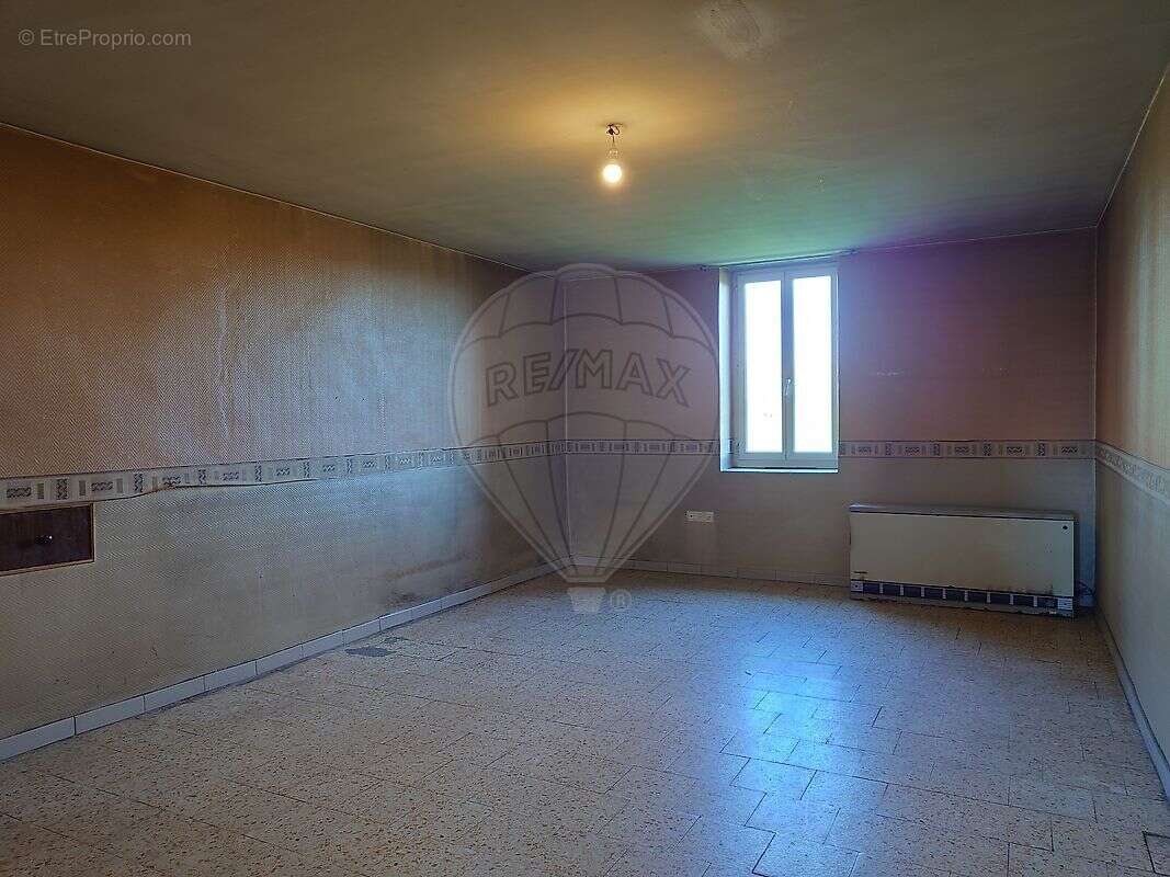 Maison à ISSY-L&#039;EVEQUE