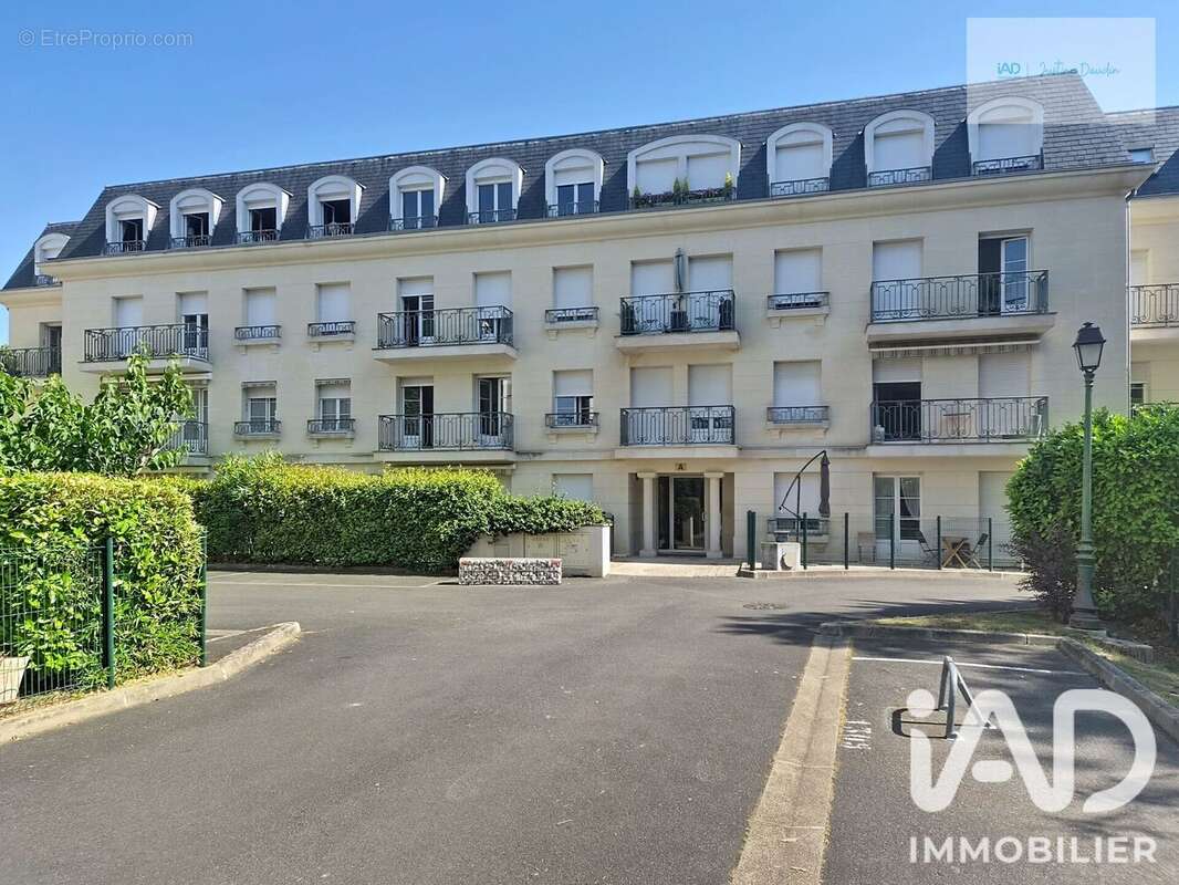 Photo 2 - Appartement à SAINT-FARGEAU-PONTHIERRY