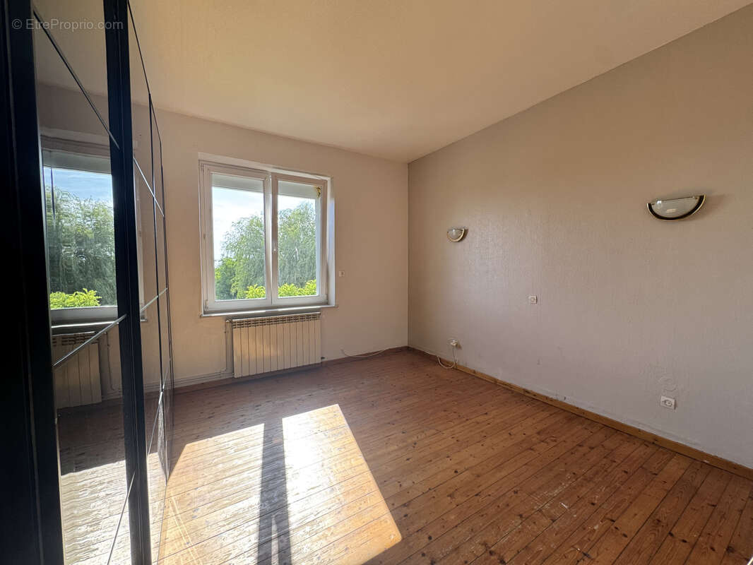 Appartement à SAINT-PRIVAT-LA-MONTAGNE