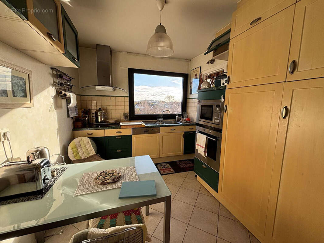 Appartement à RUEIL-MALMAISON