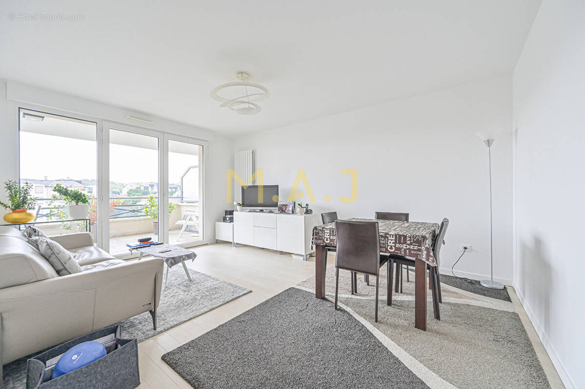 Appartement à LE PERREUX-SUR-MARNE