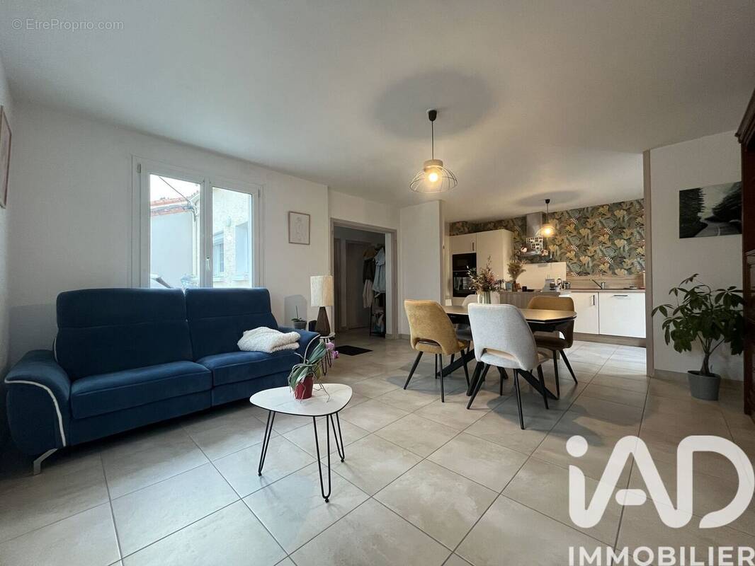 Photo 1 - Maison à MENOMBLET