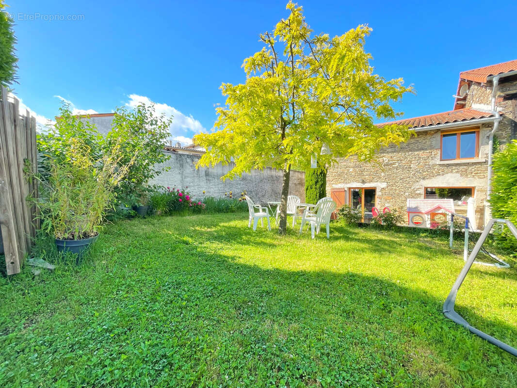Maison à TREVES