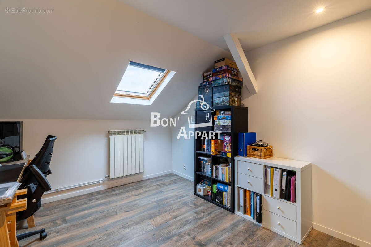 Appartement à MONTOIS-LA-MONTAGNE