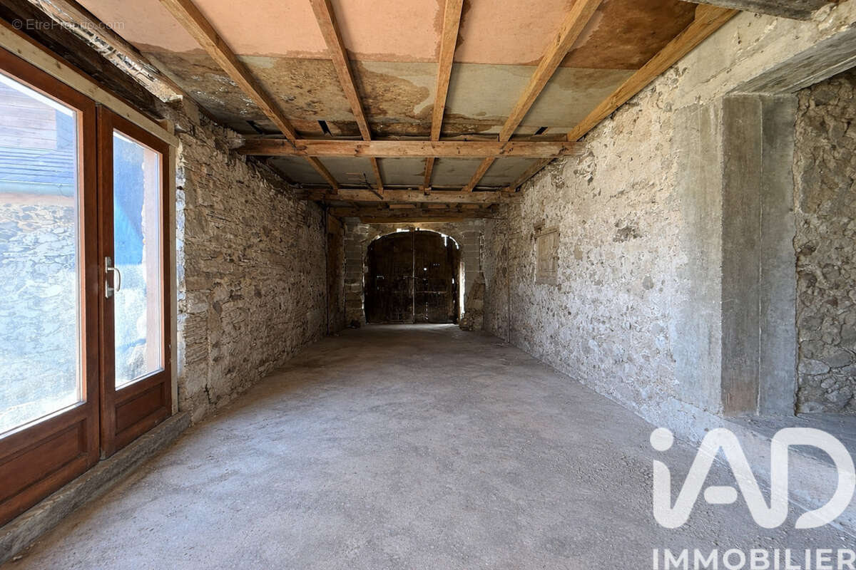 Maison 270 m² à Baigts-De-Bearn  - photo 3
