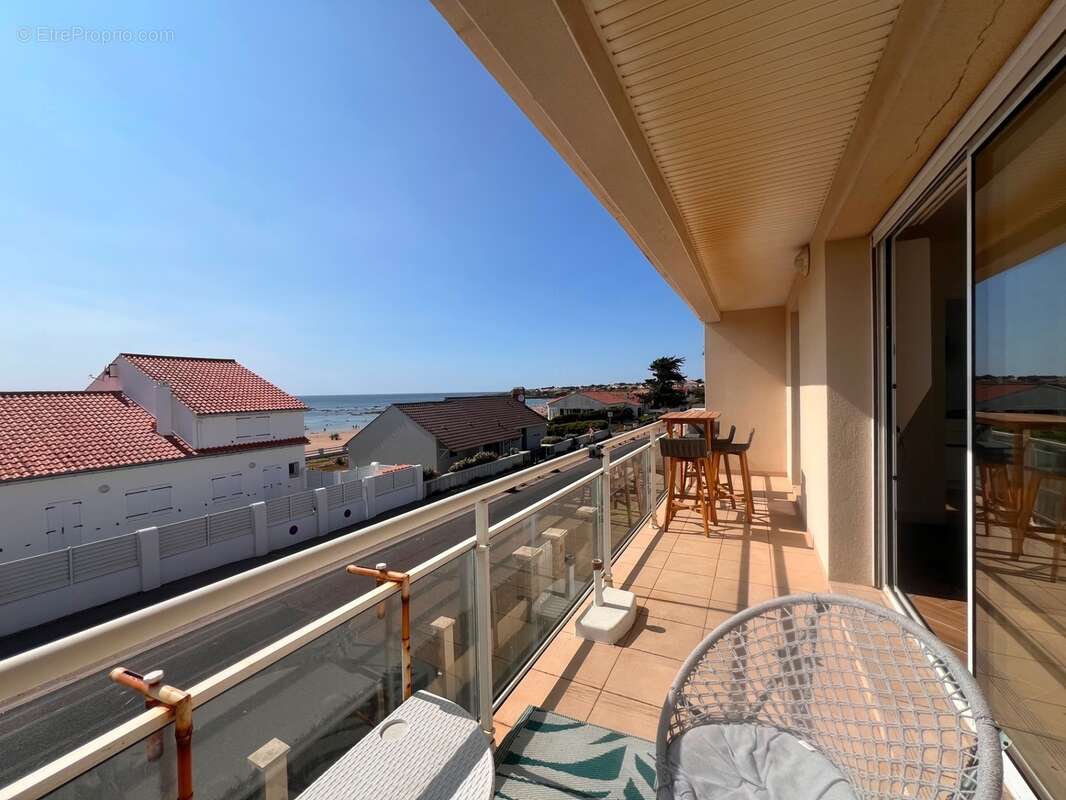 L’Océan pour horizon, une adresse d’exception pour ce bel appartement 85 m2 + Studio 22 m2 !! - photo 5