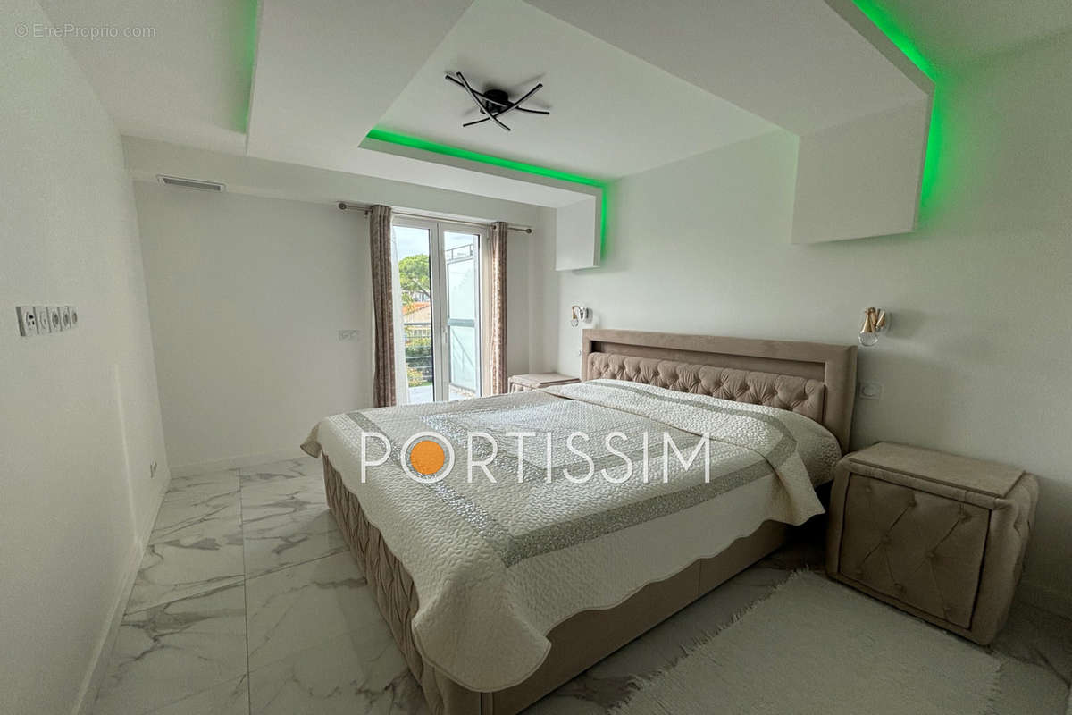 Maison à SAINT-LAURENT-DU-VAR