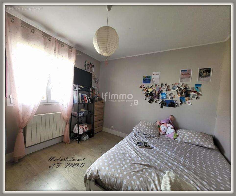 Maison à AMBARES-ET-LAGRAVE