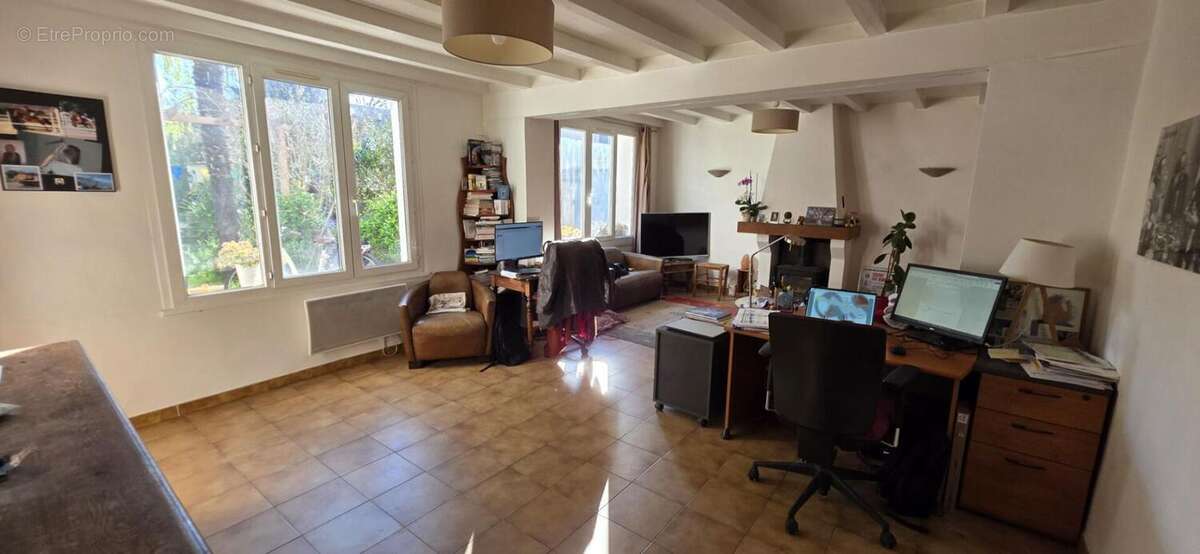 Maison à MONTELIMAR