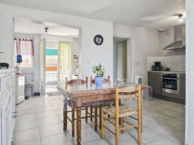 Neuville-sur-Sarthe - Terrain de loisirs de 425 m² en bord de Sarthe. Posez vos valises et profitez ! - photo 10
