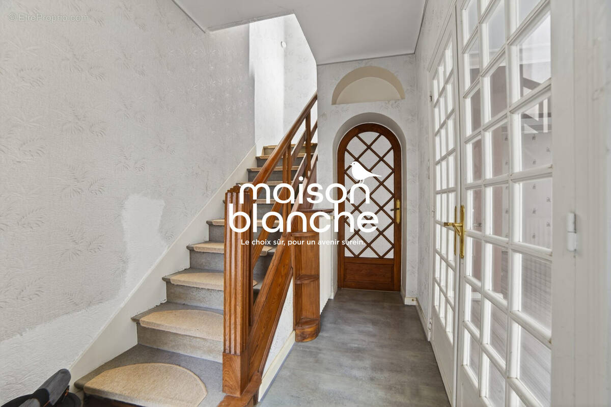 Maison à PARTHENAY