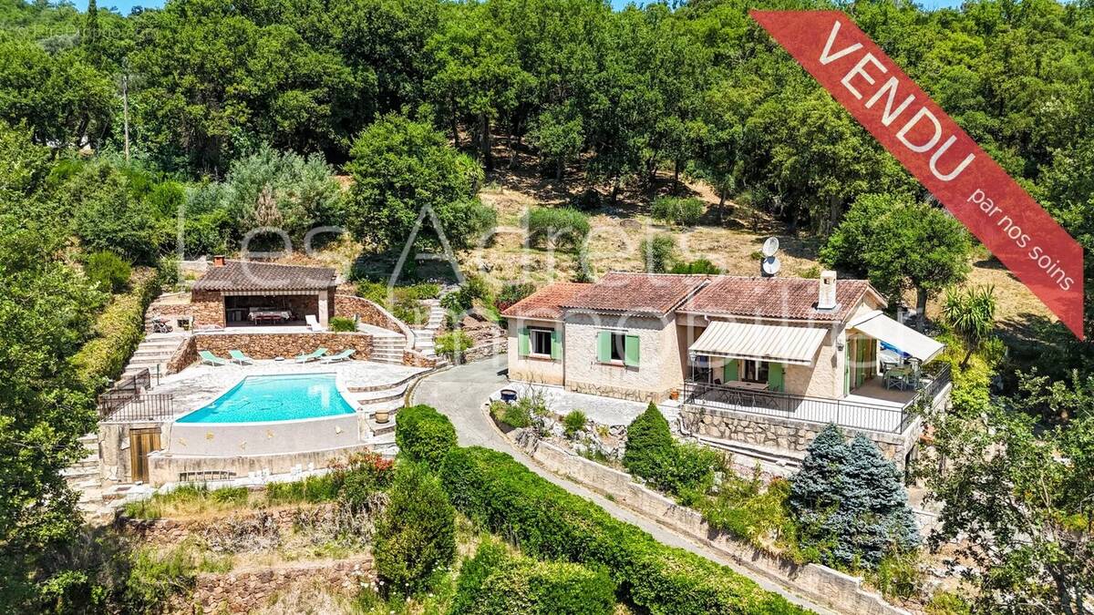 Maison à LES ADRETS-DE-L&#039;ESTEREL